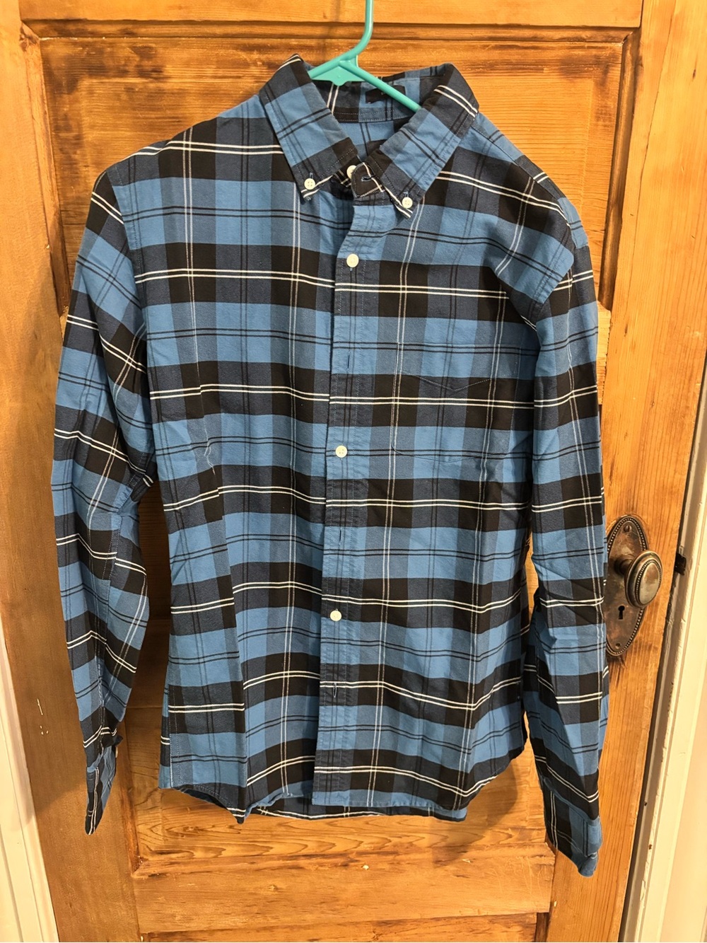 Men's Blue and Black Plaid Button-Down Shirt